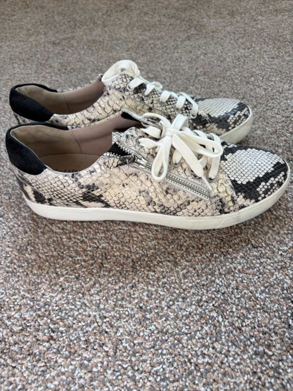 Naturalizer Macayla Sneakers sz 10